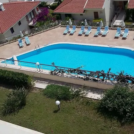 The Hill Appartments *